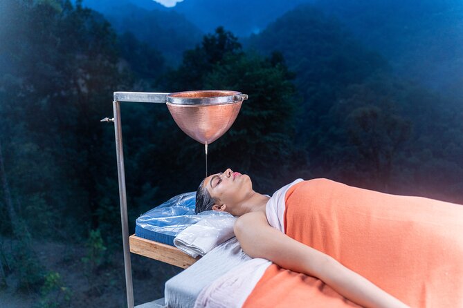 1 Day Ayurveda Rejuvenation in Nepal - The full treatment flow: what happens from head to sirodhara