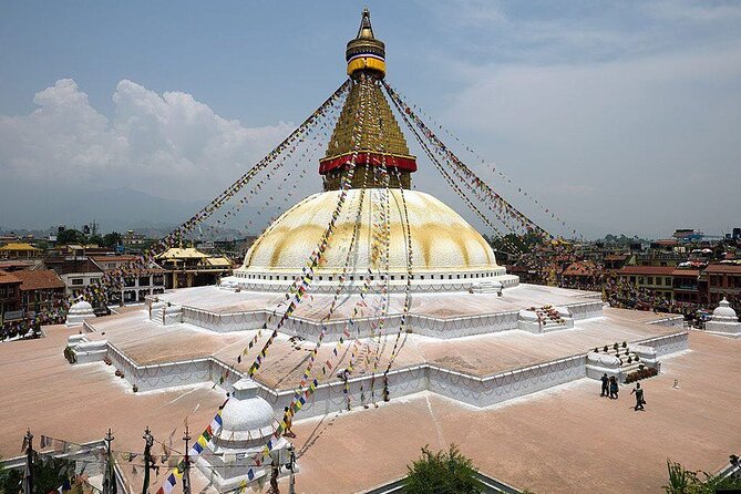 1 Day Kathmandu Valley Sightseeing Tour - How the day flows, from Thamel pickup to returning home