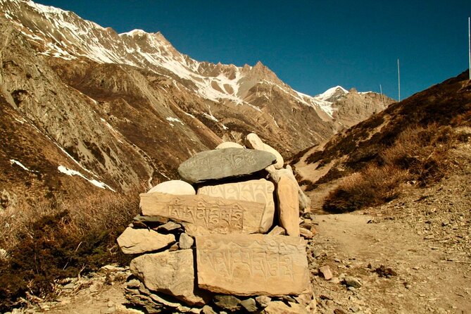 14 Days Annapurna Circuit Trek - Thorong La pass and Muktinath, then down to Jomsom