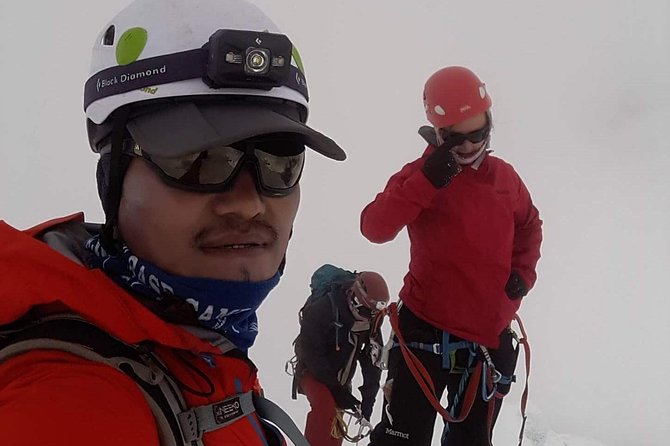 16 Days Island Peak Climbing With Everest Base Camp Private Trip - Gear, guides, and porters: how the included package reduces stress