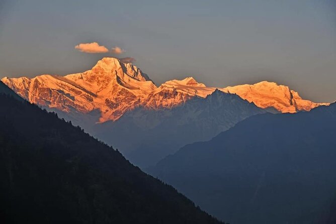 3 days hike to Sundarijal-Chisapani-Nagarkot from Kathmandu - Who you travel with: the guide makes the trail feel manageable