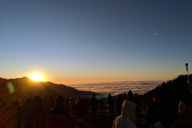4-Days Amazing Short Trekking of Pokhara Valley - Day 3: Poon Hill sunrise at 3,210 meters