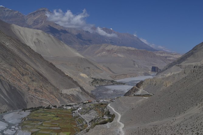 Annapurna Circuit Trek 12 days - What to pack and how to stay steady at altitude