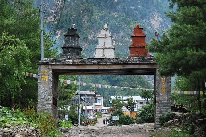 Annapurna Circuit Trekking -17 Days - The Besisahar to Bhulbule Launch: A Gentle Start That Still Feels Real