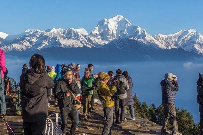 Annapurna Ghorepani Poon Hill trek from Pokhara short and easy hike in Himalaya - Poon Hill at dawn and the walk down to Tadapani
