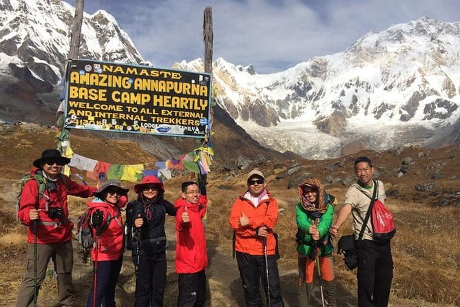 Annapurna Sanctuary Trek - 14 Days - Annapurna Base Camp day: Machhapuchhre Base Camp to the big amphitheater