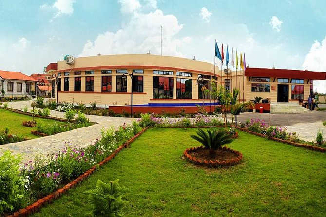 Chitwan National Park Tour - Private-tour service quality, especially if you travel solo