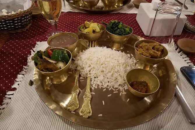 Dinner with Cultural Show Kathmandu - The cultural show: song and dance while you eat