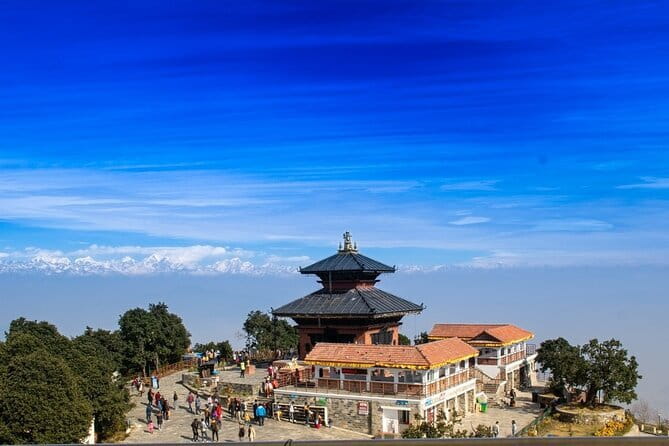 Everest Base Camp - Logistics and comfort: accommodations and daily flow