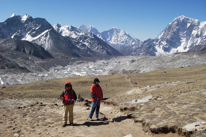 Everest Base Camp - Cho La Pass - Gokyo Trek - Lobuche, Dingboche, and Gorak Shep: where the air thins and the mountains get personal