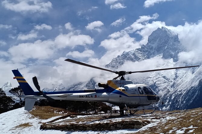 Everest Base Camp Helicopter Tour - Kalapatthar landing rules: shared vs private, and why group size matters