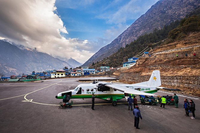 Everest Base Camp Luxury Lodge Trek - Phakding to Namche Bazaar: your first real altitude upgrade