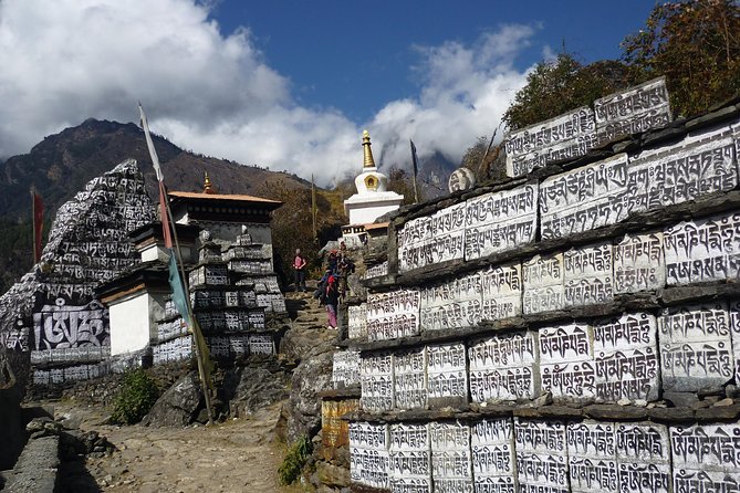Everest Base Camp trek - 16 days - Guest houses and meals: how the trip keeps you fed and functioning