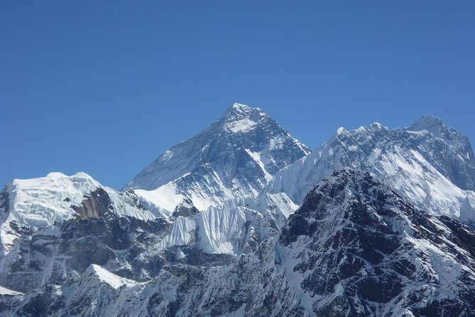 Everest Base Camp Trek - 16 Days - From Phakding to Namche Bazaar Through UNESCO Sagarmatha Park