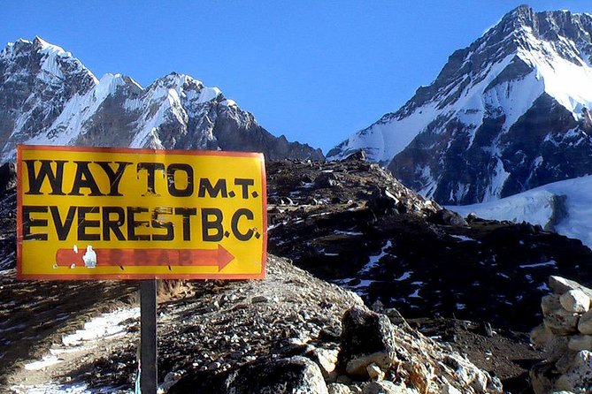 Everest Base Camp trek in 14 days - Tengboche to Dingboche: the Ama Dablam effect