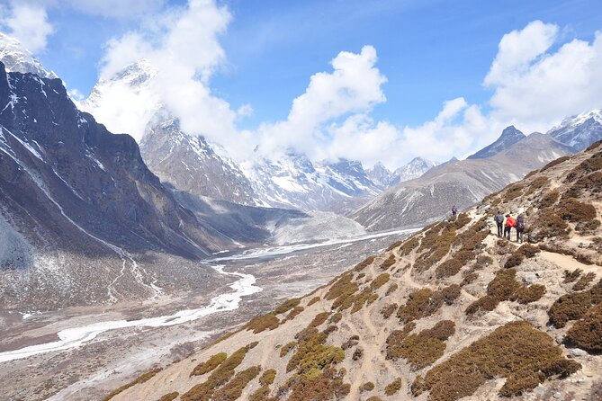 Everest Base Camp trek in 14 days - The descent back: Namche and Lukla, plus Lhotse-Nuptse drama