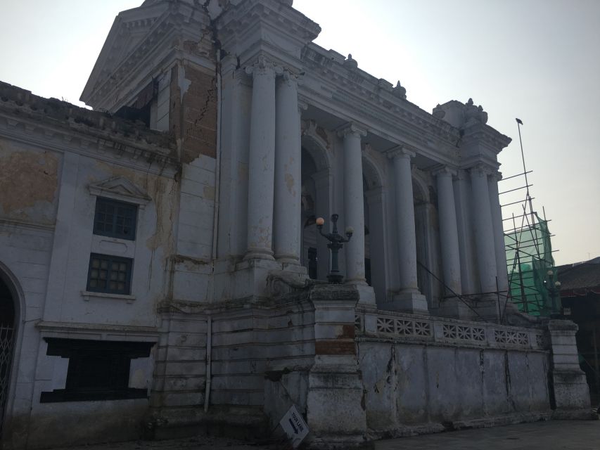 "Explore Kathmandu Rich Heritage: City Highlights Bus Tour" - A 6-hour UNESCO overview of Kathmandu Valley