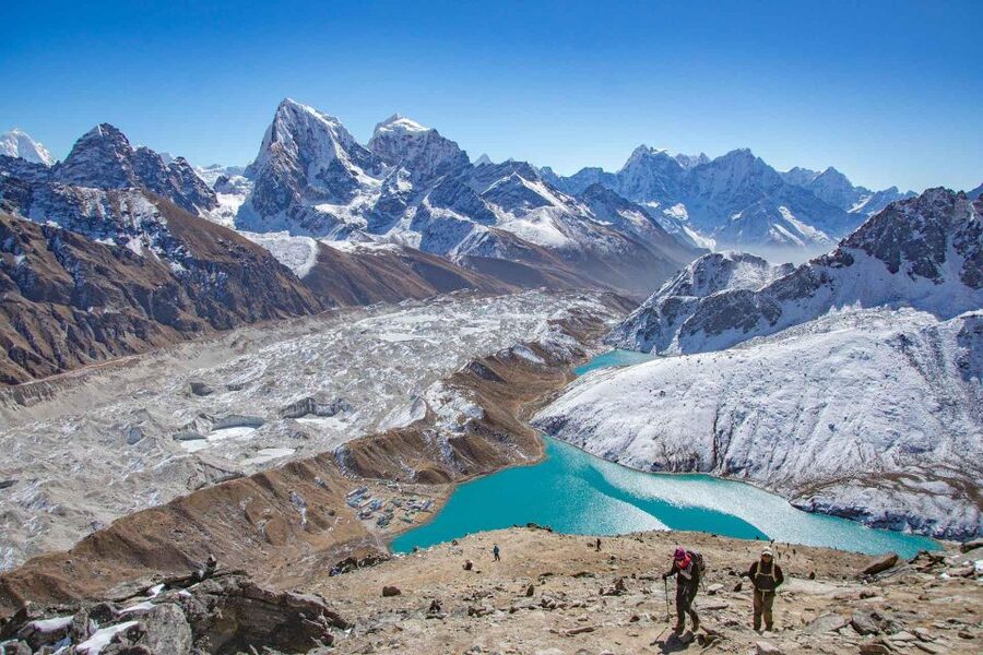 From Kathmandu Budget: 15 Day Everest Base Camp Trek - Starting From Kathmandu: Jeep and Bus Transfers to Salleri