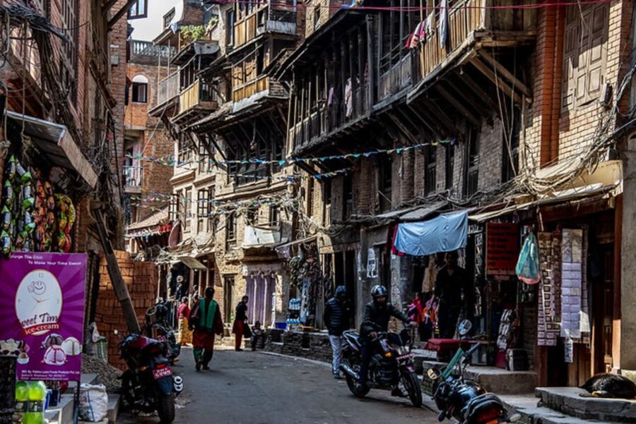 From Kathmandu: Half-Day Guided Tour of Bhaktapur - Bhaktapur Durbar Square, palaces and temples you can read on the ground