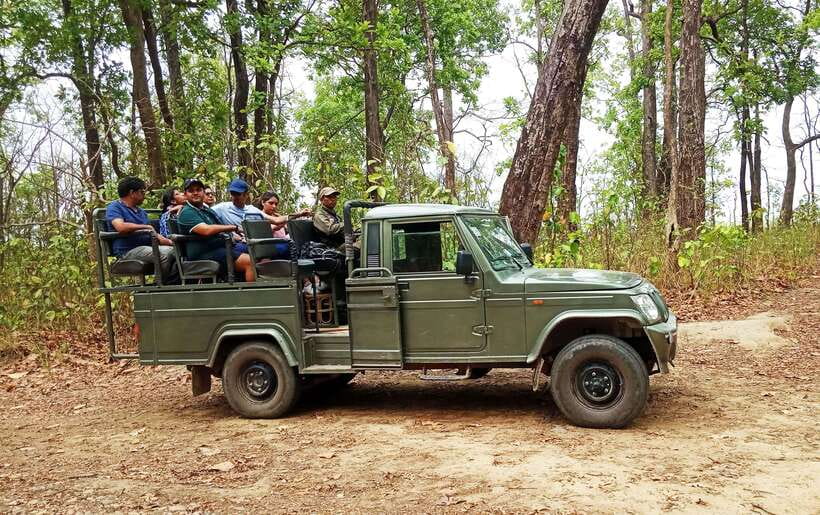 From Kathmandu/Pokhara: 2, 3, or 4-Day Chitwan Jungle Safari - Conservation Stops: Elephant and Gharial Centers That Add Meaning