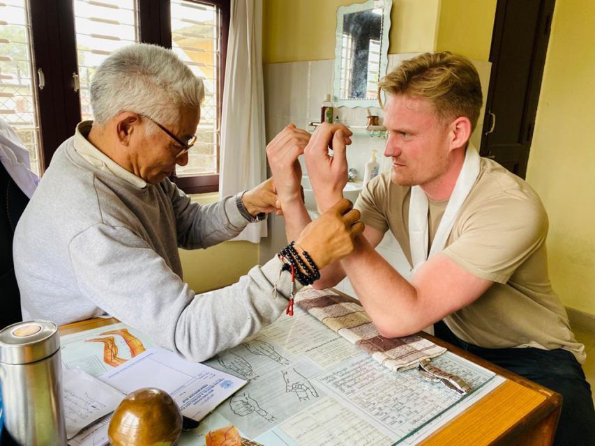 Half day Tibetan cultural tour - Lunch of Tibetan Momos and Thenthuk, Plus Real Dietary Options
