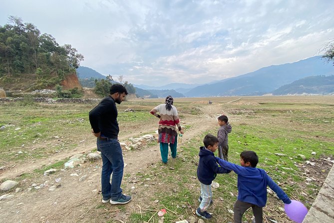 Hiking to World Peace Stupa - Getting from lakeside Pokhara to the stupa viewpoint