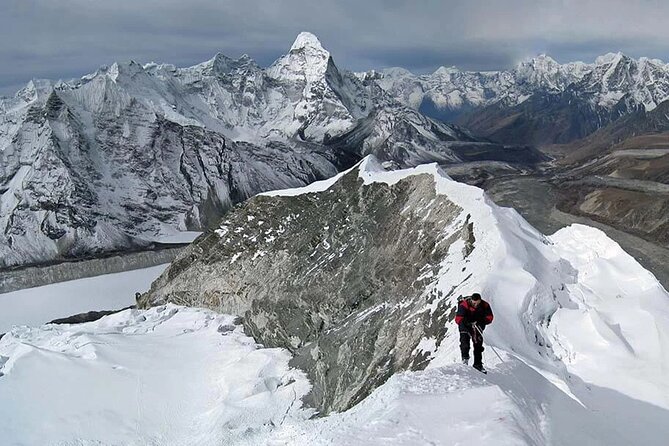 Island Peak Climbing - Kathmandu to Lukla, and why you start with an altitude “warm up”