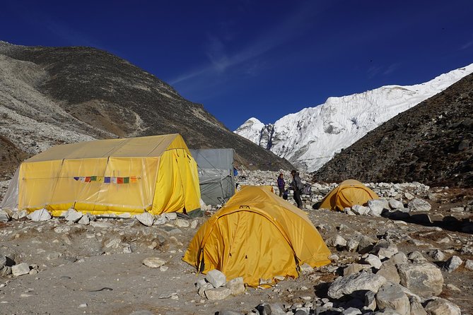 Island Peak Climbing - 20 Days - Guides, care, and small comforts that matter at 5000 m plus