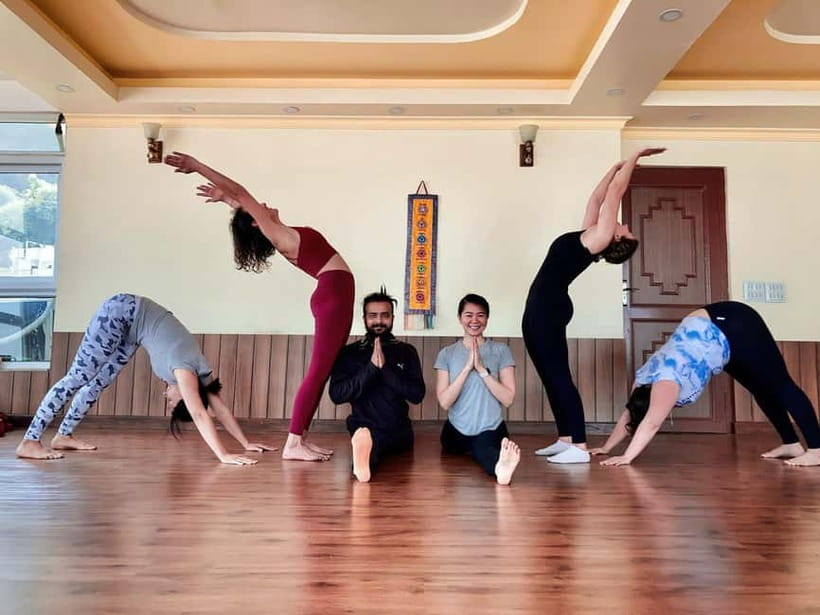 Kathmandu: 1-3 Day of Yoga and Meditation with Reiki Retreat - The Daily Flow: How the Retreat Unfolds from Morning Breath to Evening Quiet