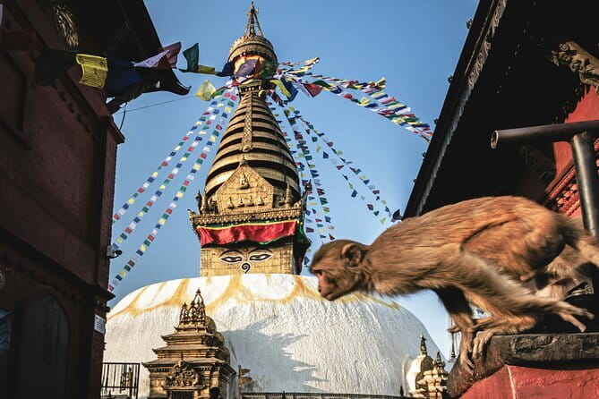 Kathmandu Bhaktapur Patan Authentic Local Tour +7 UNESCO WH Sites - Day 1 in Bhaktapur: Juju Dhau, Siddha Pokhari, Pottery Square, and Durbar Square