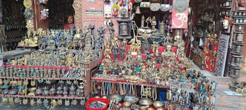 Kathmandu: Chandragiri cable car & Swayambhunath Tour - What makes the guiding level matter on this tour