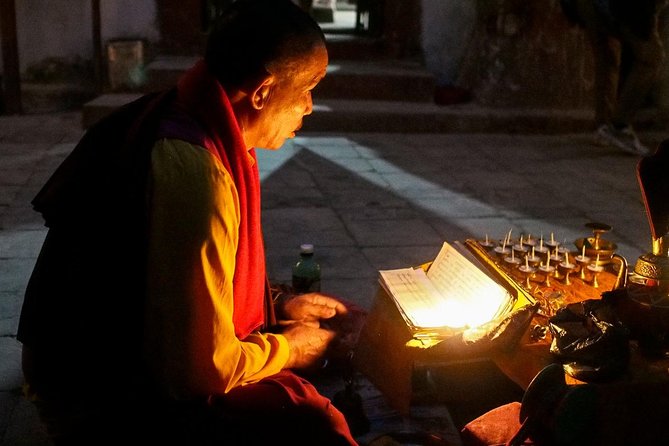 Kathmandu City in One Day with Bodhnath Stupa - Group size and why your guide matters on this route