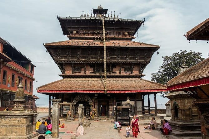 Kathmandu Heritage Tour (Full Day) - Pashupati and Boudha: two spiritual worlds in one day
