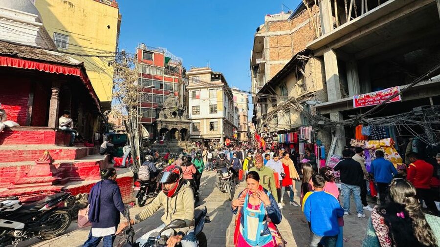 Kathmandu Heritage Walk | Heritage Walk of Kathmandu - Thamel streets to Tahiti, seeing the city between landmarks