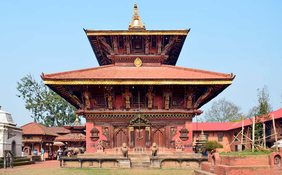 Kathmandu: Nagarkot Sunrise and Hike Tour to Changu Narayan - The hike route: villages, forests, and temple moments along the way
