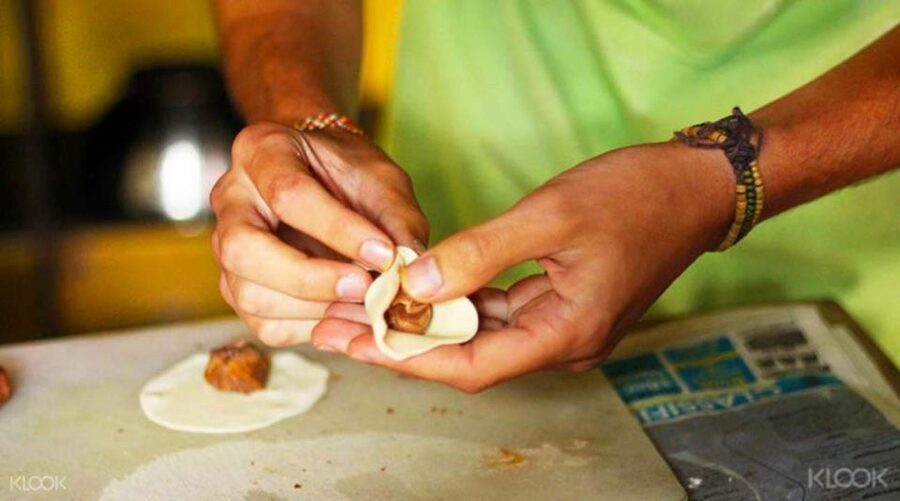 Kathmandu: Nepali Cooking Class with Hotel Pickup - Thamel Pickup and the Rickshaw to Kathmandu Ason