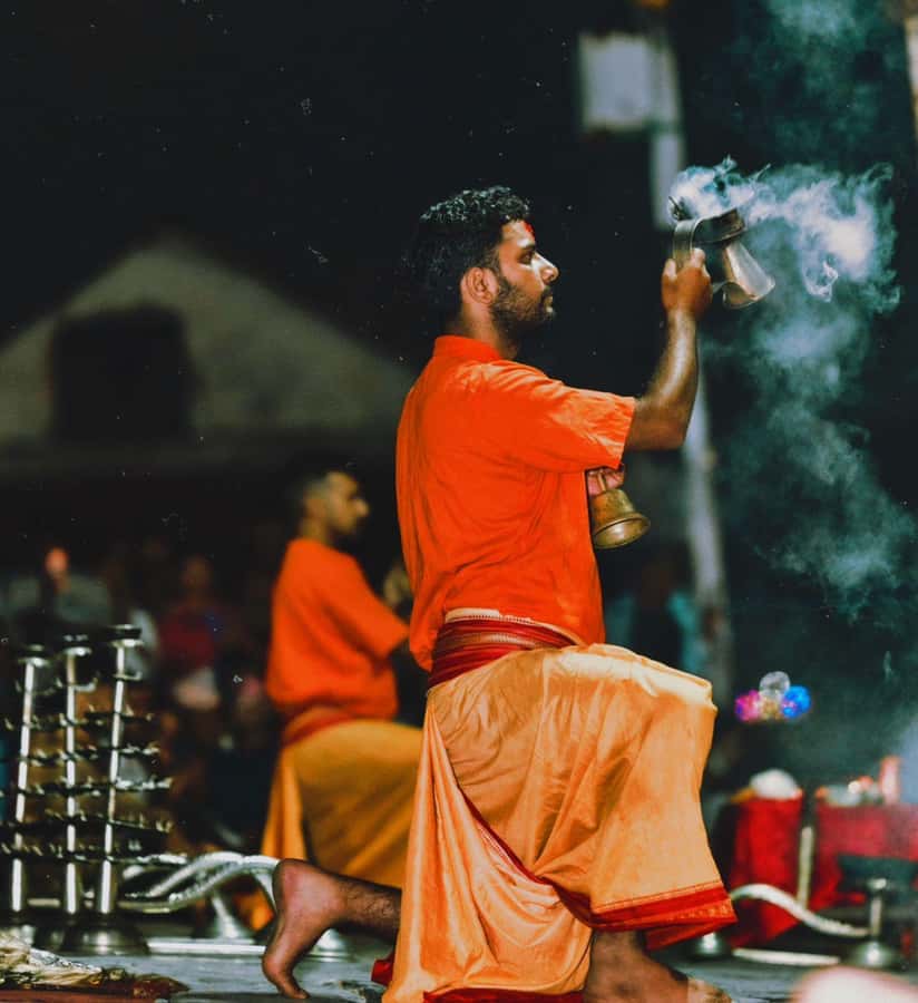 Kathmandu: Pashupatinath Aarati & Cremation Evening Tour - Inside the UNESCO sacred site: what your local guide helps you notice