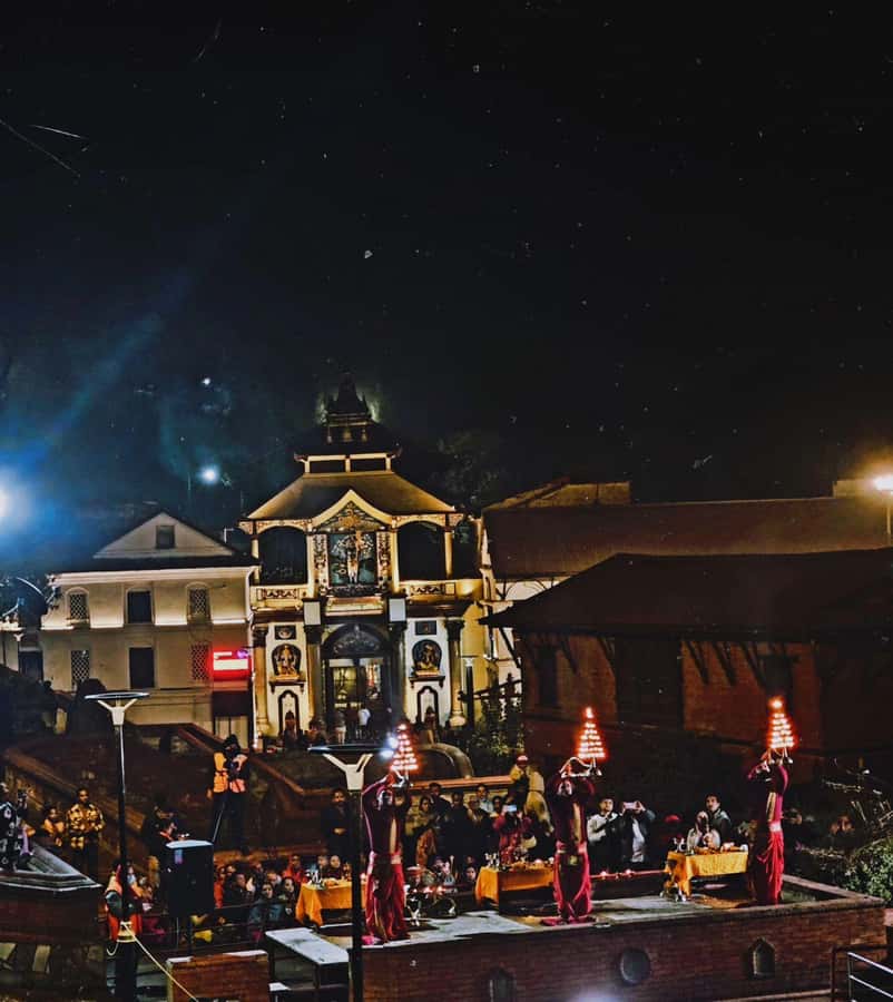 Kathmandu: Pashupatinath Aarati & Cremation Evening Tour - Temple details you can spot fast, even if you’re not an architecture nerd