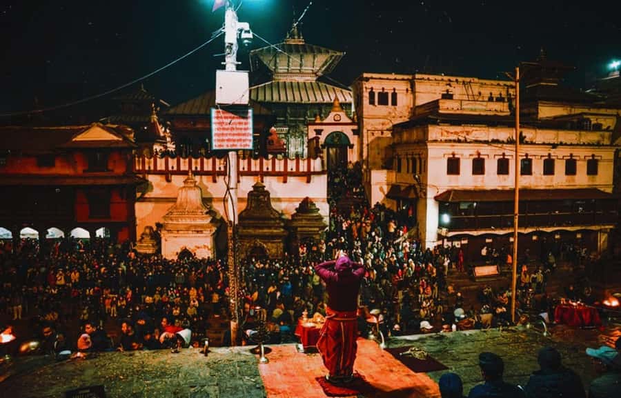 Kathmandu: Pashupatinath Aarati & Cremation Evening Tour - Dress code and camera rules: how to avoid the annoying problems