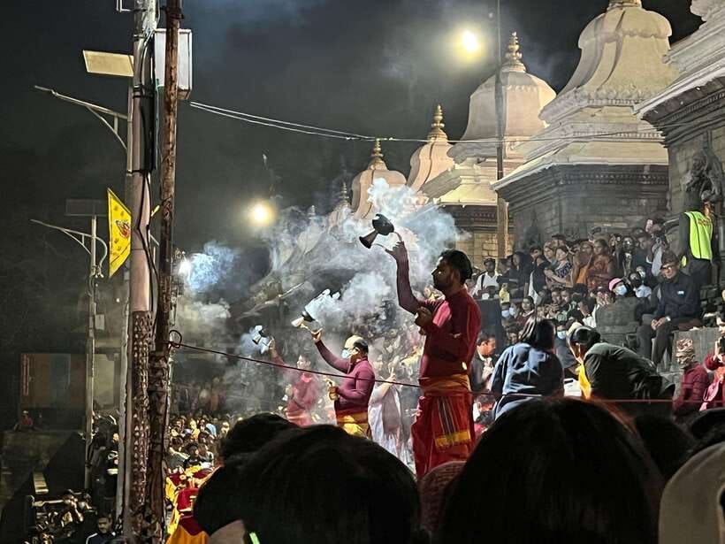 Kathmandu: Pashupatinath Evening Aarati Tour Private/Group - Meet the Guide: How Much You’ll Gain From the Right Person