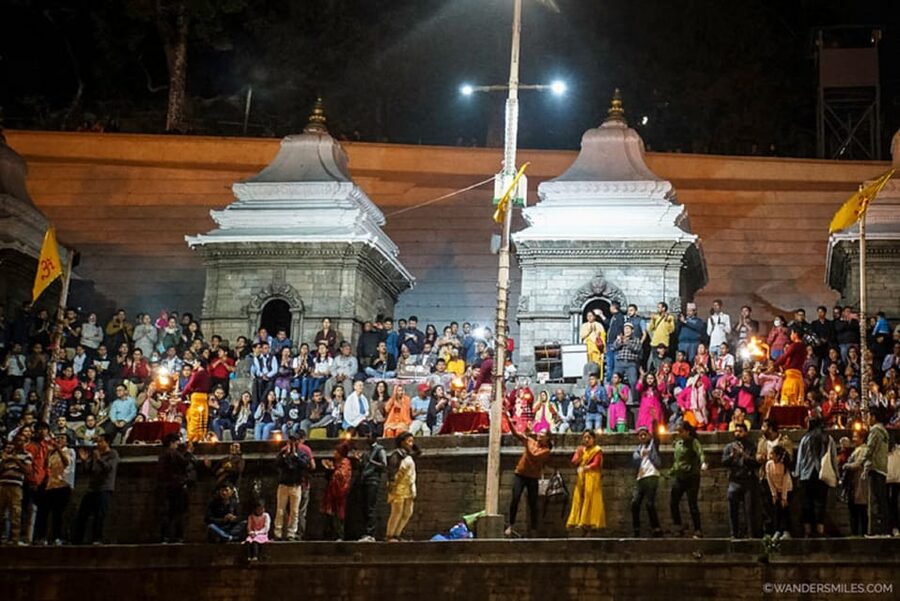 Kathmandu: Pashupatinath Temple Aarti Night Tour - The guide makes or breaks the night