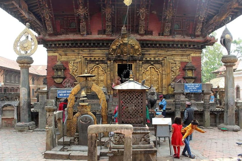 Kathmandu: Private/Group Unesco Heritage Sites Guided Tour - Boudhanath stupa, prayer wheels and four-facing eyes