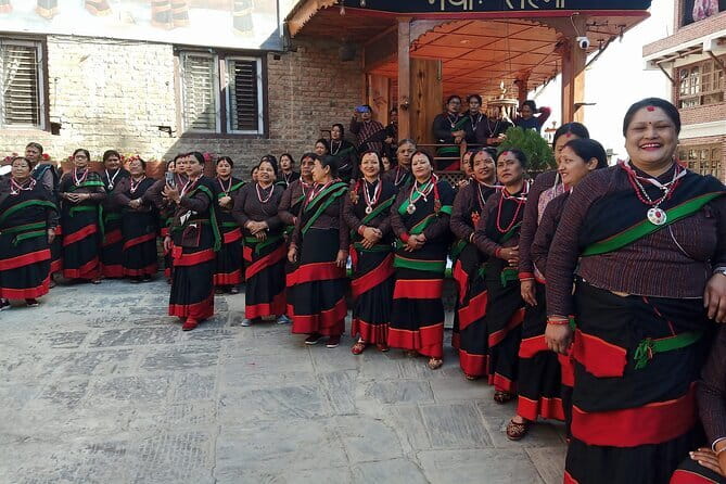 Kirtipur & Swayambhu Trip from Kathmandu: Local Eats and Drinks - Getting from hotel to hilltop: timing, pickup, and how the day flows