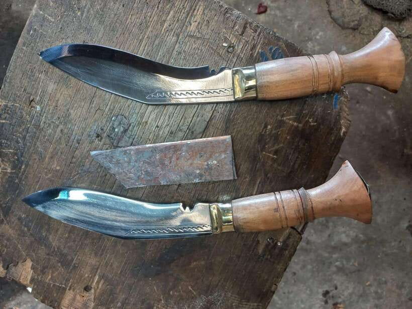 Knife Khukuri Making Workshop - Hammering and first grinding: where the craft comes alive