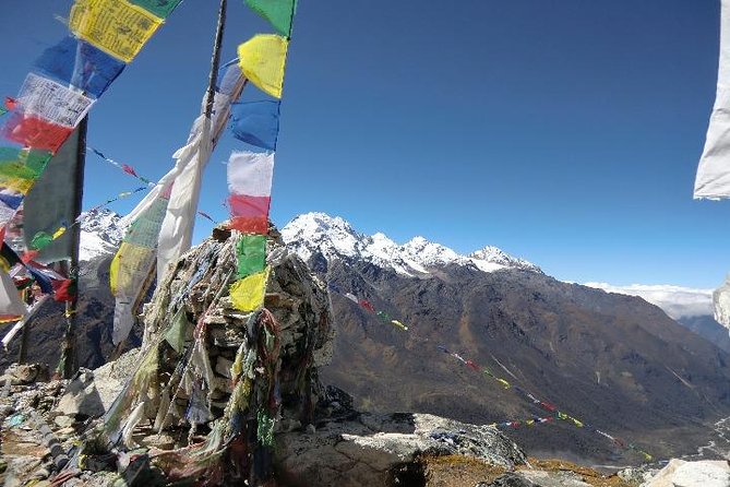 Langtang Valley Trek - 8 Days - Langtang village on stone-thatched trails: Day 3’s culture stop with mountain drama