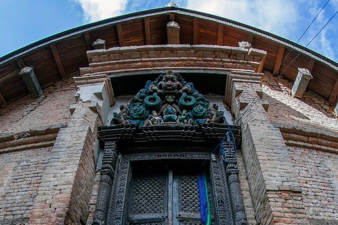 Monkey Temple - Swayambhunath Tour - Private/Small Group - Swayambhunath Stupa: The Main Attraction and Why Ceremonies Matter