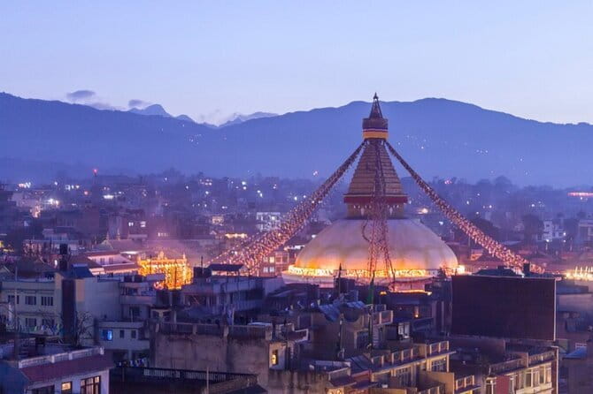 Mountain Flight Experience in Nepal - Photography and seating: beating the engine and prop problem