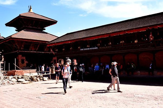 Nagarkot Sunrise, Bhaktapur and Patan Durbar Square Tour in Kathmandu - Patan Museum and Hiranya Varna Mahavihar: when details get explained