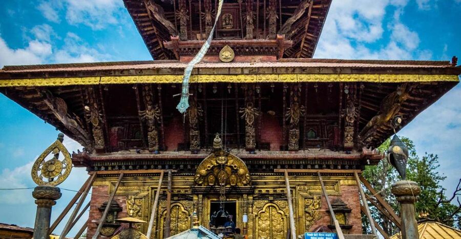 Nagarkot Sunrise With Trip To Changu Narayan and Bhaktapur - Changu Narayan Temple: UNESCO carvings and Vishnu symbolism