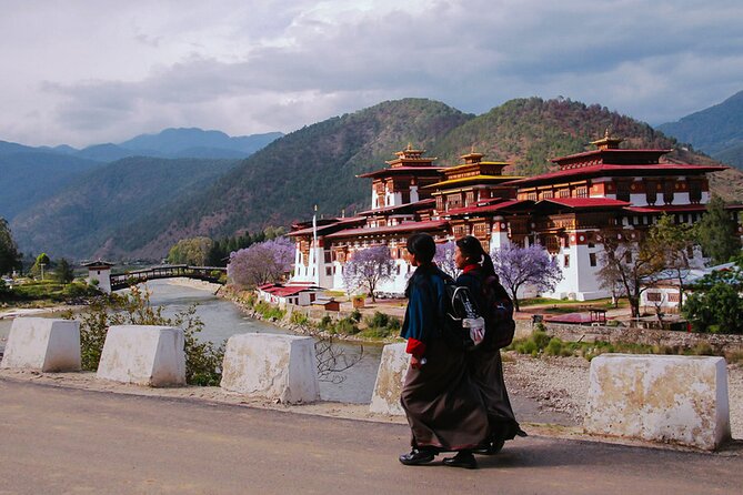 Nepal and Bhutan Tour - 12 Days - Why Nepal and Bhutan together works in 12 days